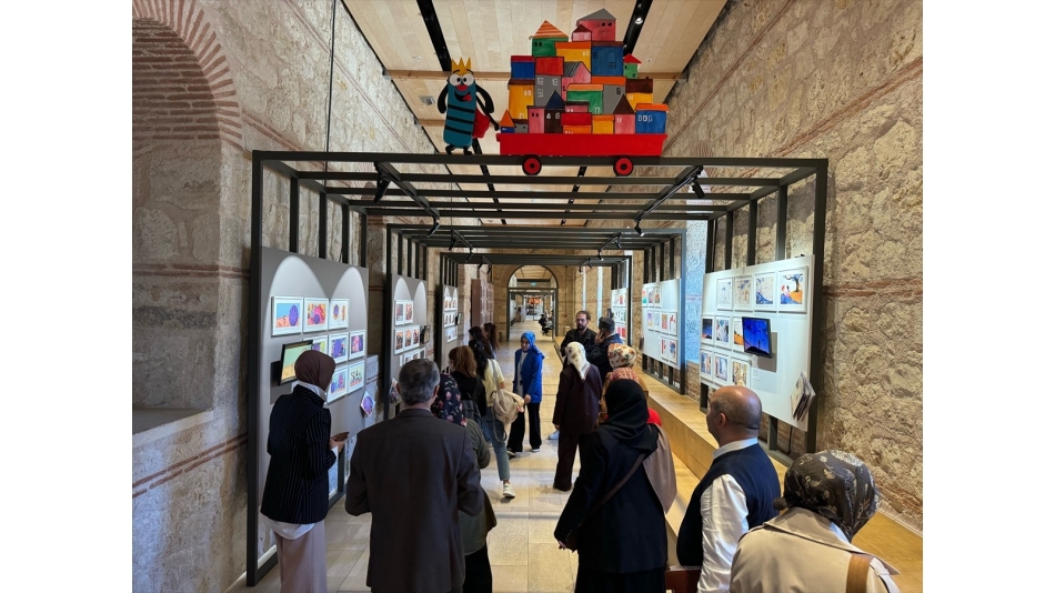 Rami Çocuk ve Sanat Bienali Açıldı